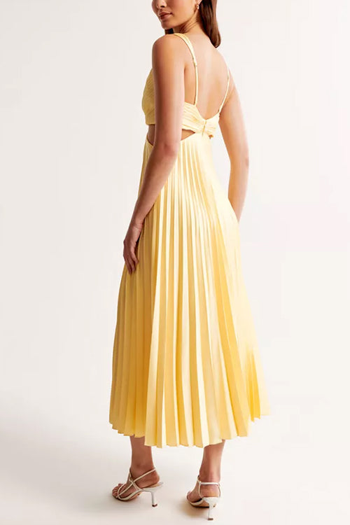 Giselle | V-Neck Cut-Out Pleated Maxi Dress